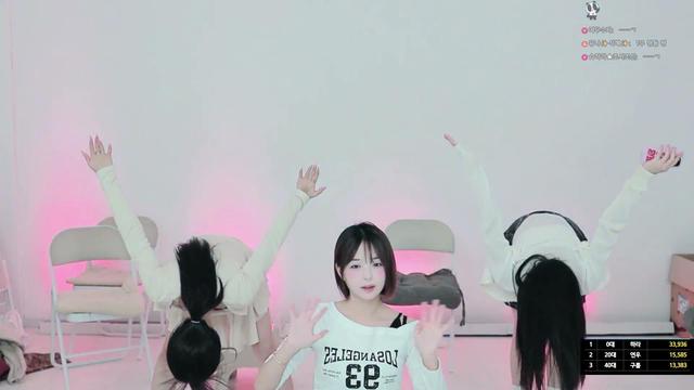 핵빵디 왕가슴 맥심걸들 집합 경쟁방 멸망전