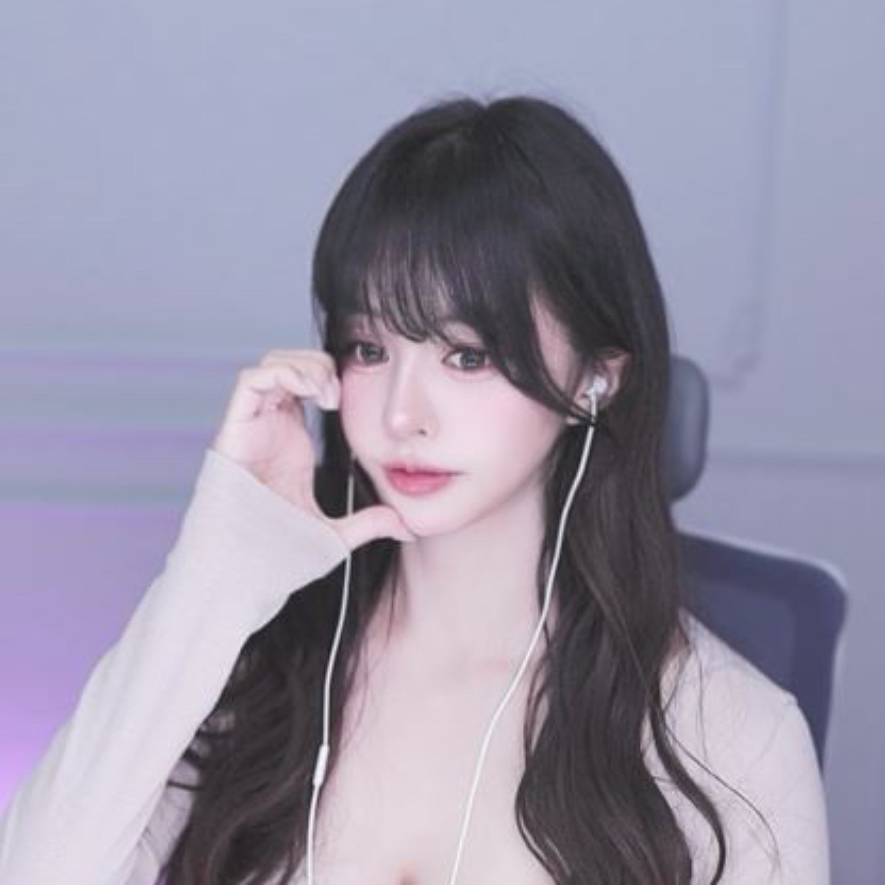 새로처럼ෆ